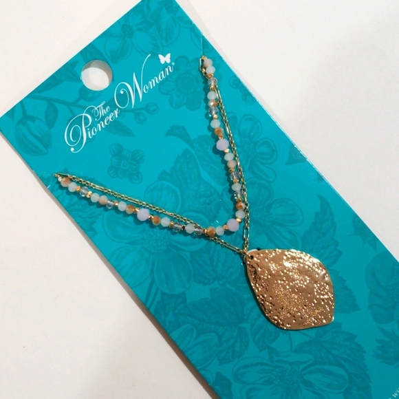 Pioneer Woman Gold tone Textured Pendant Necklace w Beaded Layered Chain Women's - Picture 3 of 7